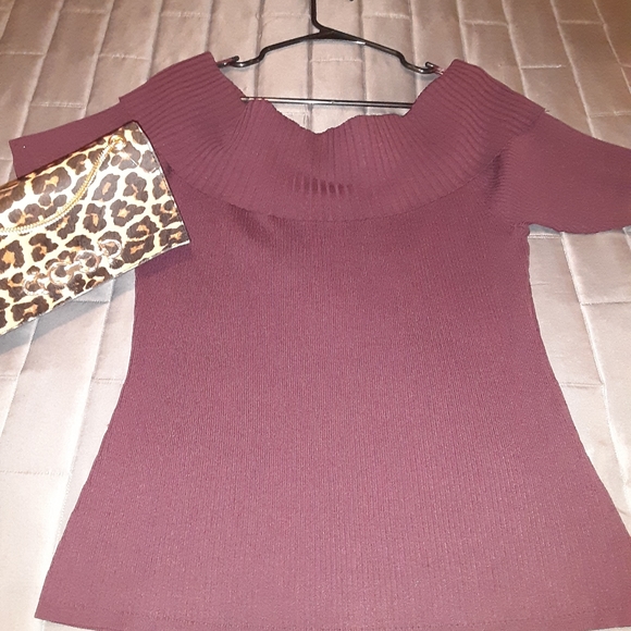 Sweater - Picture 2 of 3